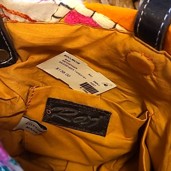 Raj Anthropologie Messenger Bag Women's Boho Hippie Made in India Unique NWT - Picture 10 of 16